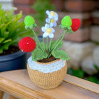 Gehäkelte Blume im Topf