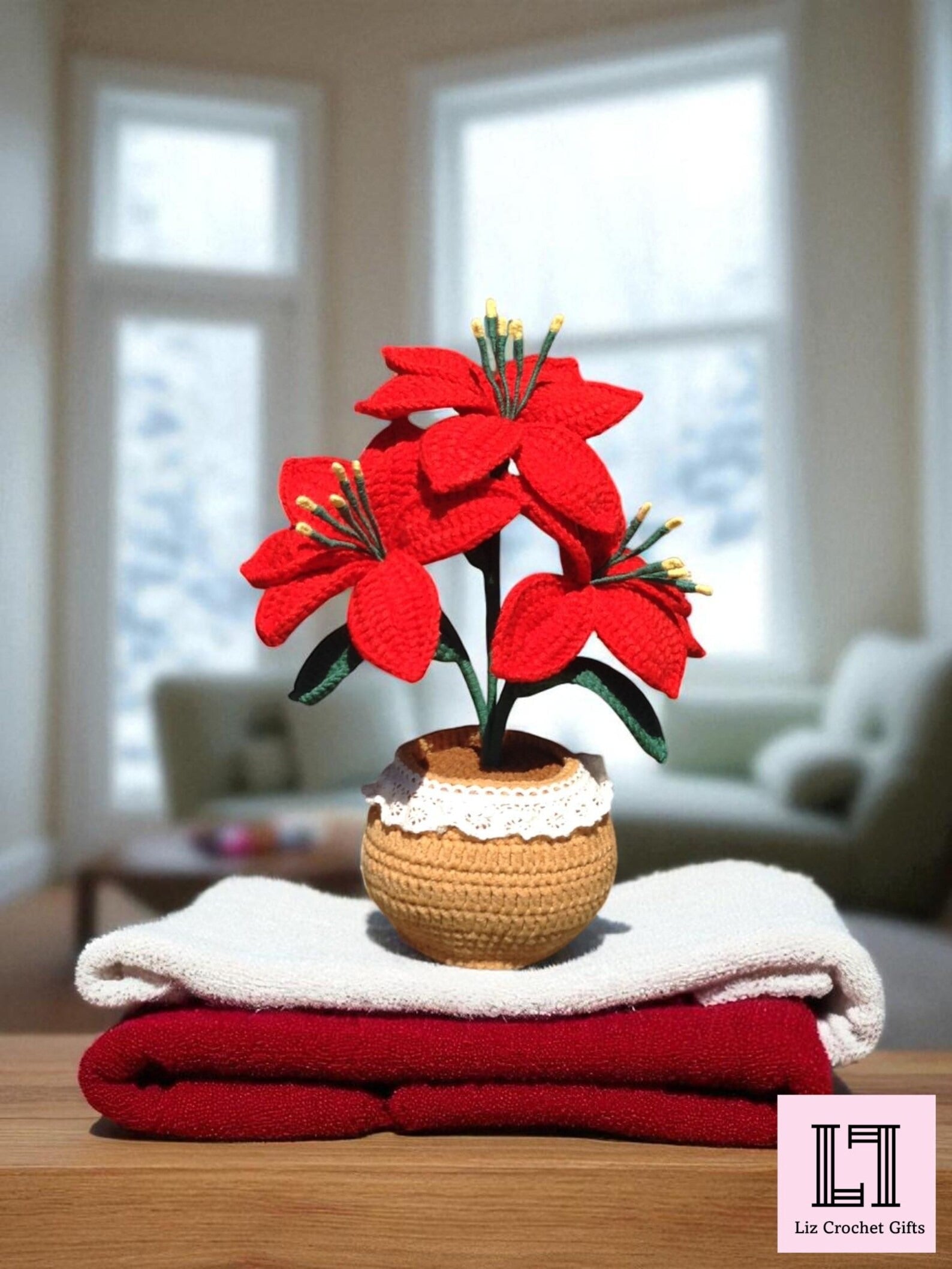 Gehäkelte Blume im Topf Weihnachtsstern
