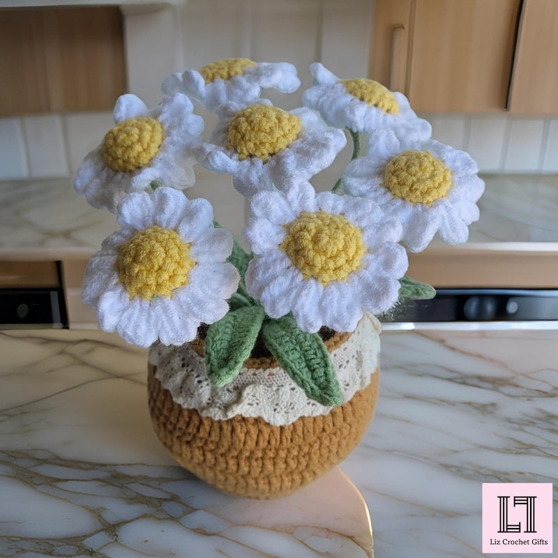 Gehäkelter Blumenstrauß Gänseblümchen