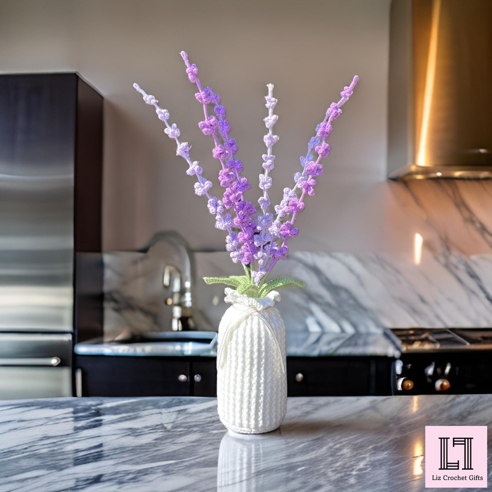 Gehäkelter Blumenstrauß Lavendel