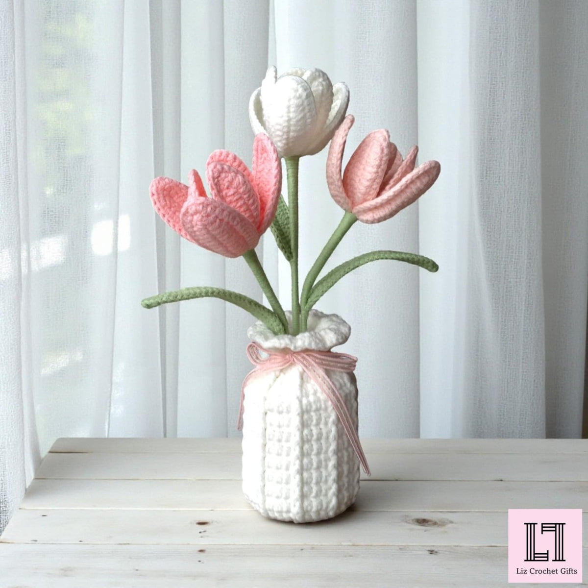 Gehäkelter Blumenstrauß Tulpe