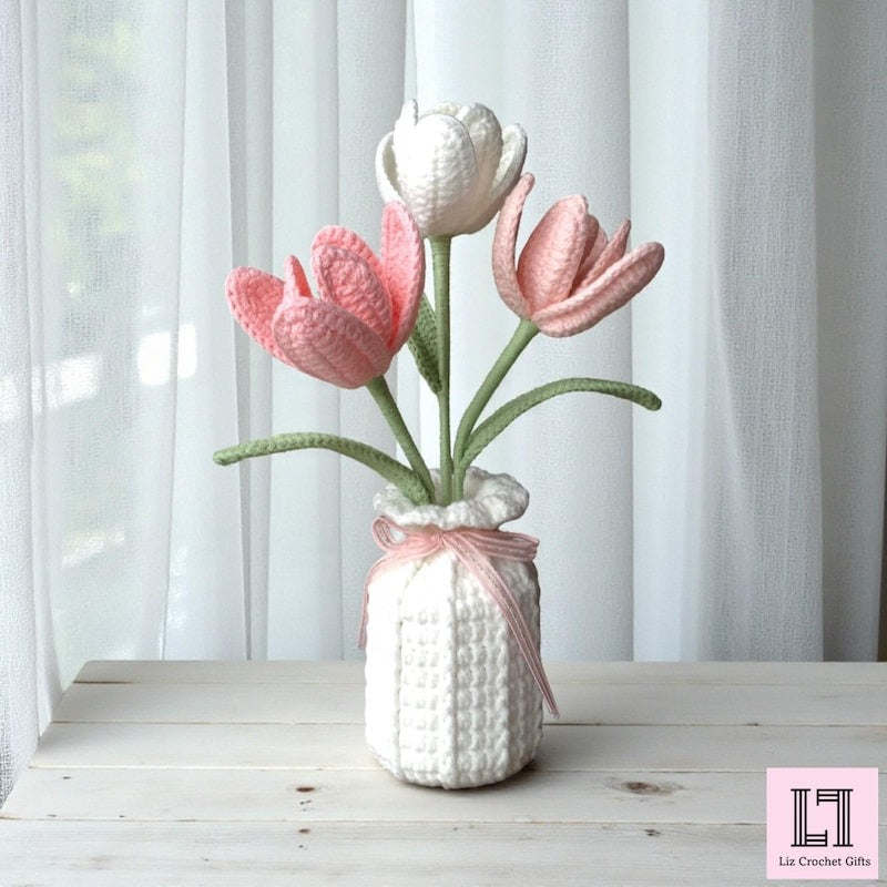 Gehäkelter Blumenstrauß Tulpe