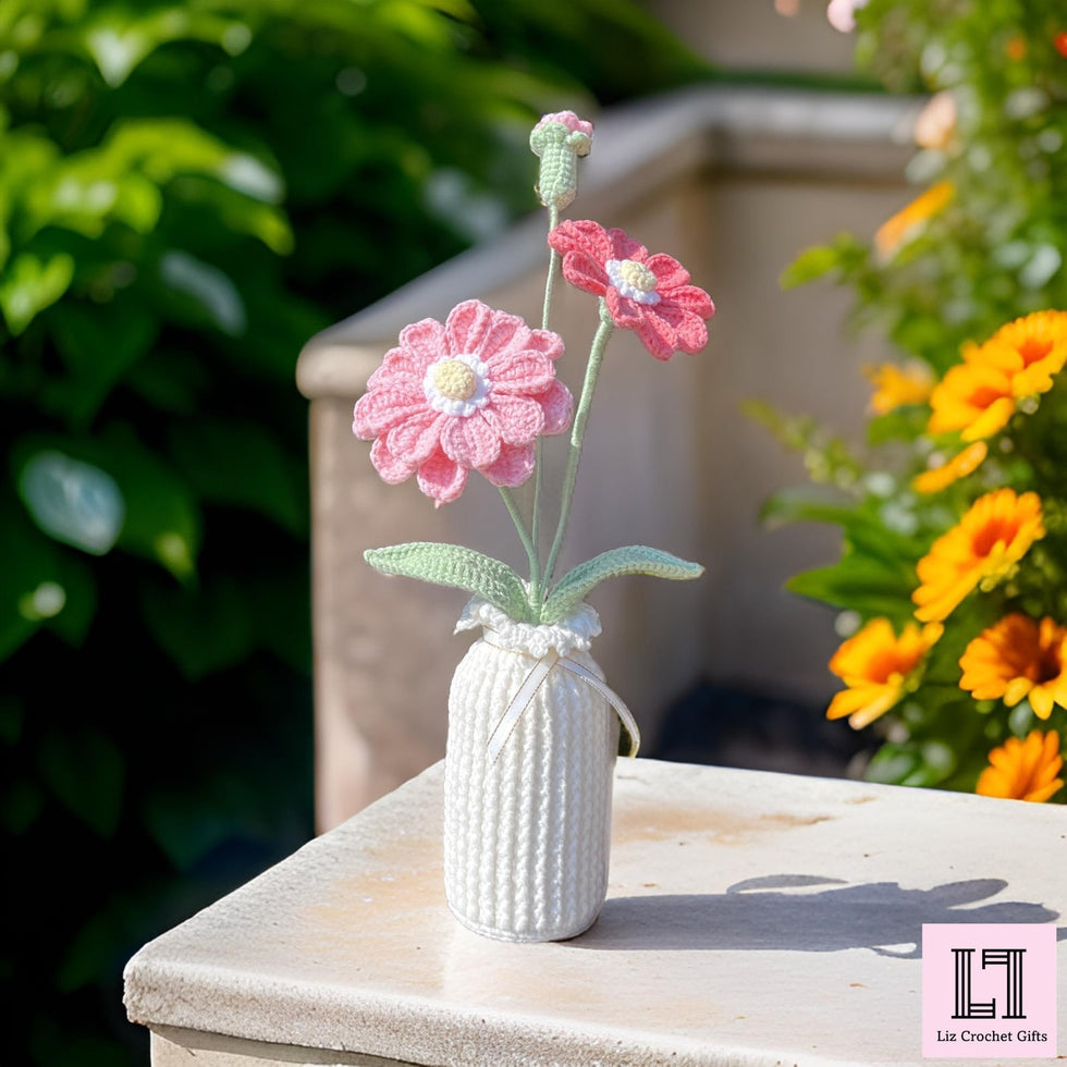 Gehäkeltes Blumenarrangement Gänseblümchen