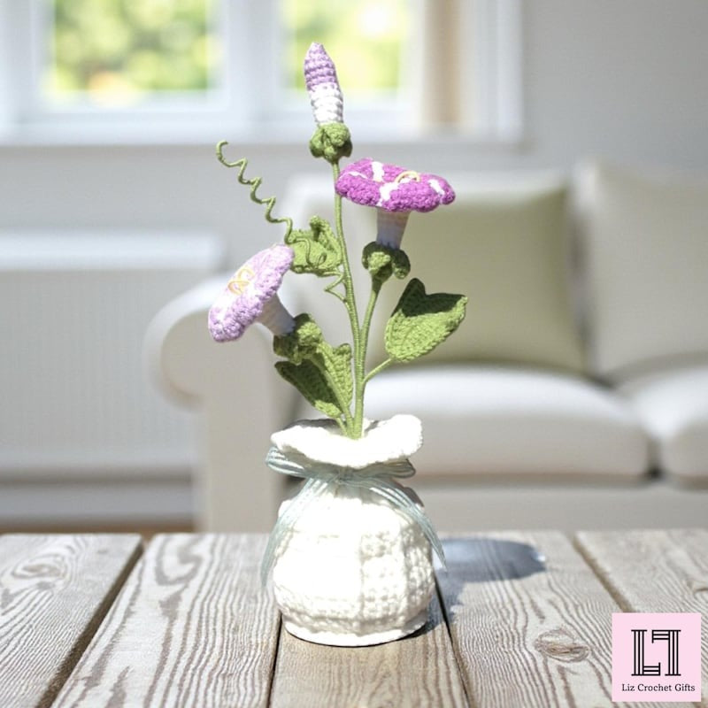 Gehäkeltes Blumenarrangement Prunkwinde