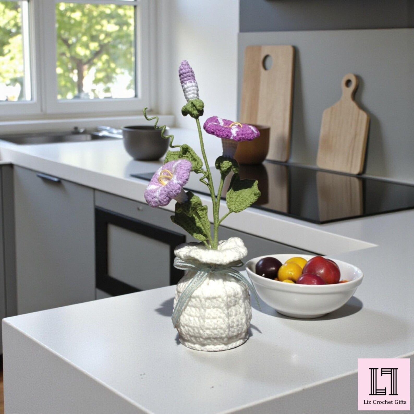 Gehäkeltes Blumenarrangement Prunkwinde