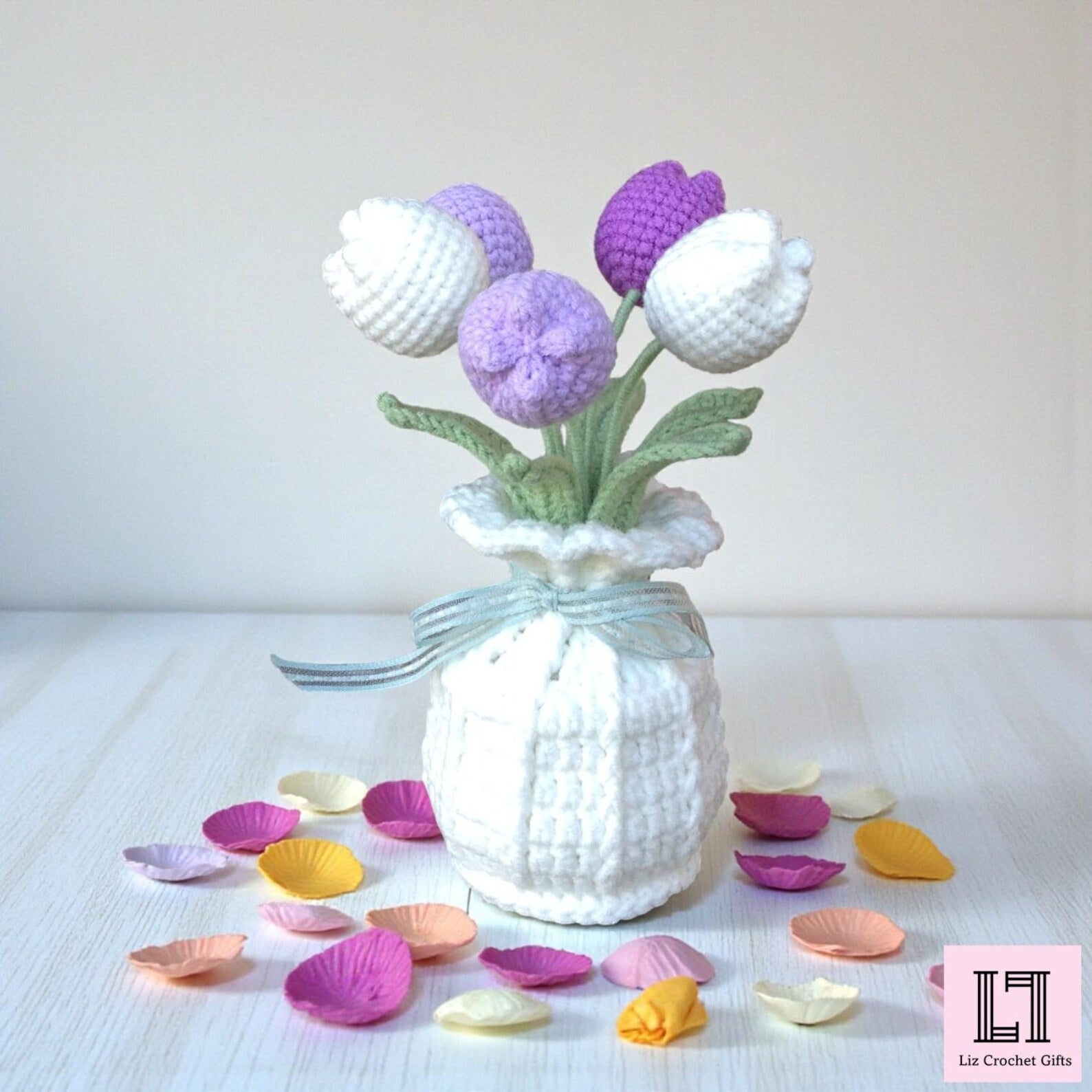 Gehäkeltes Blumenarrangement Tulpe