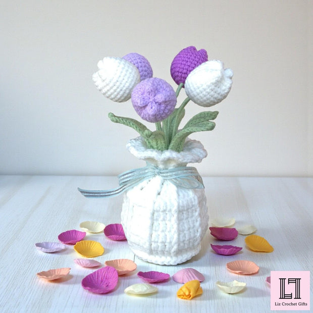 Gehäkeltes Blumenarrangement Tulpe