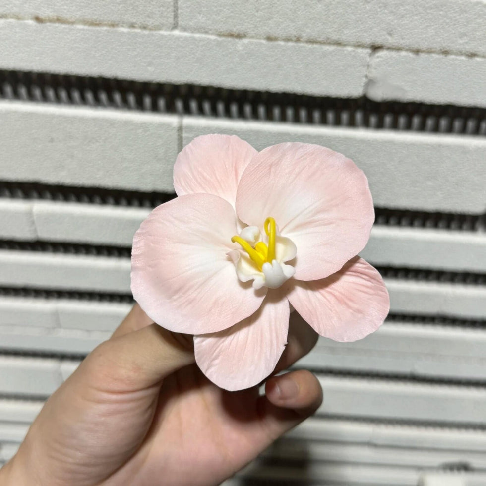 Handgemachte Keramik-Blumenskulptur Orchidee