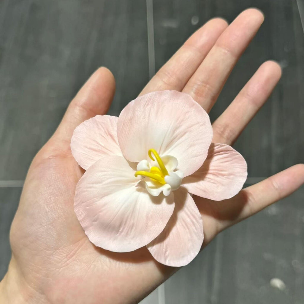 Handgemachte Keramik-Blumenskulptur Orchidee