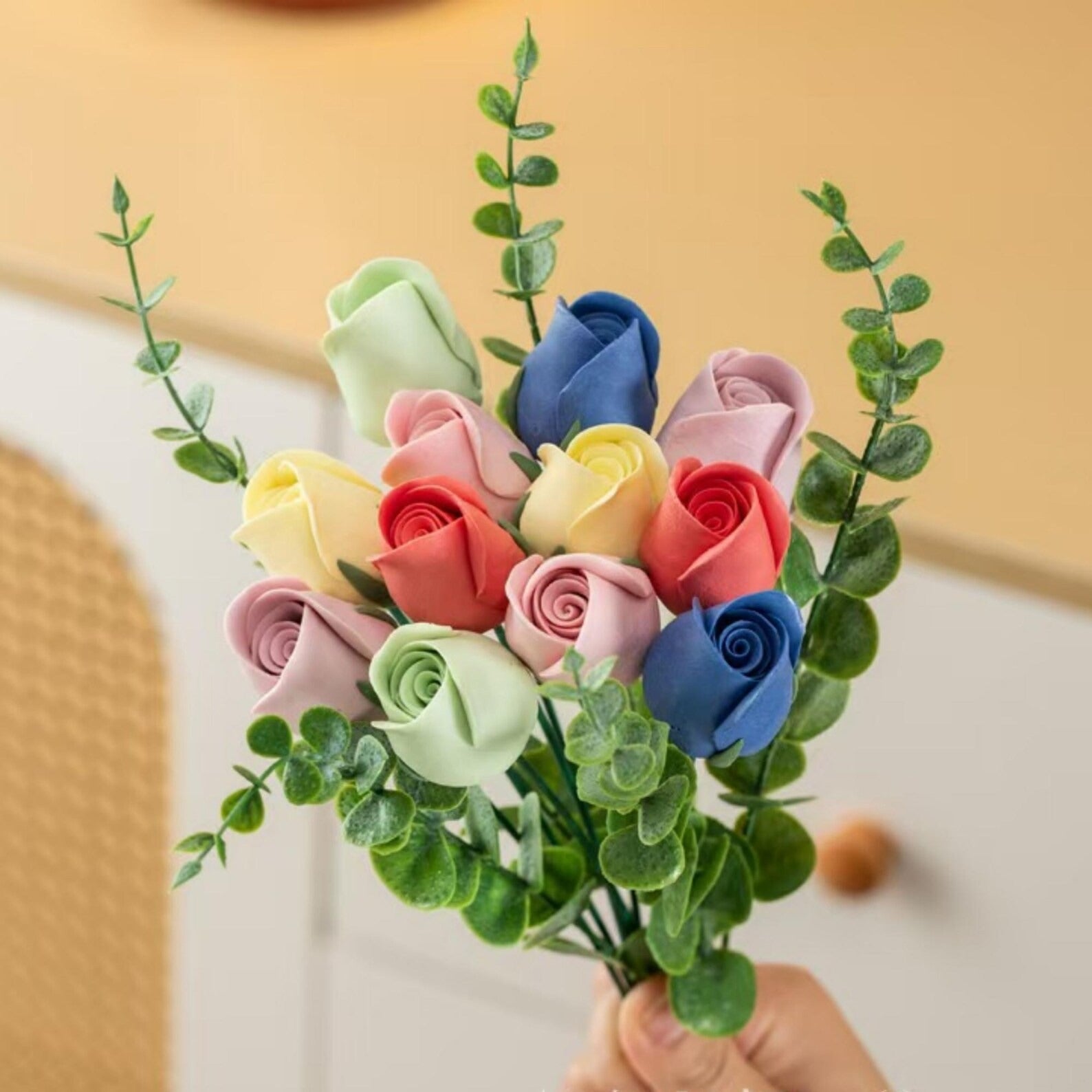 Handgemachte Keramik-Blumenskulptur Rose