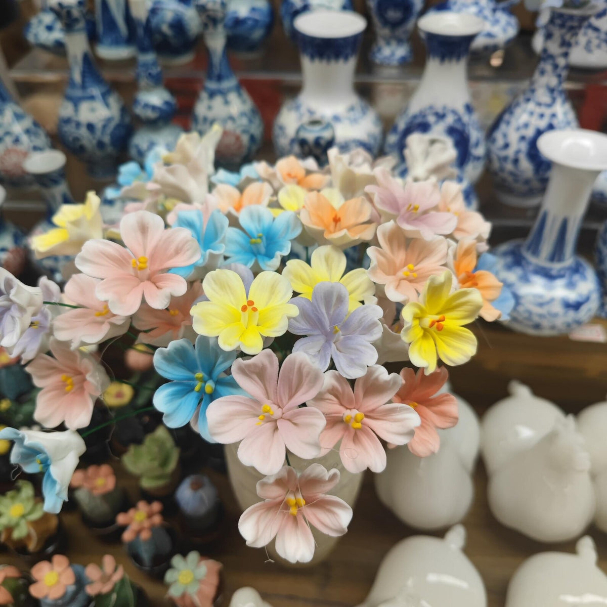 Handgemachte Keramikblume