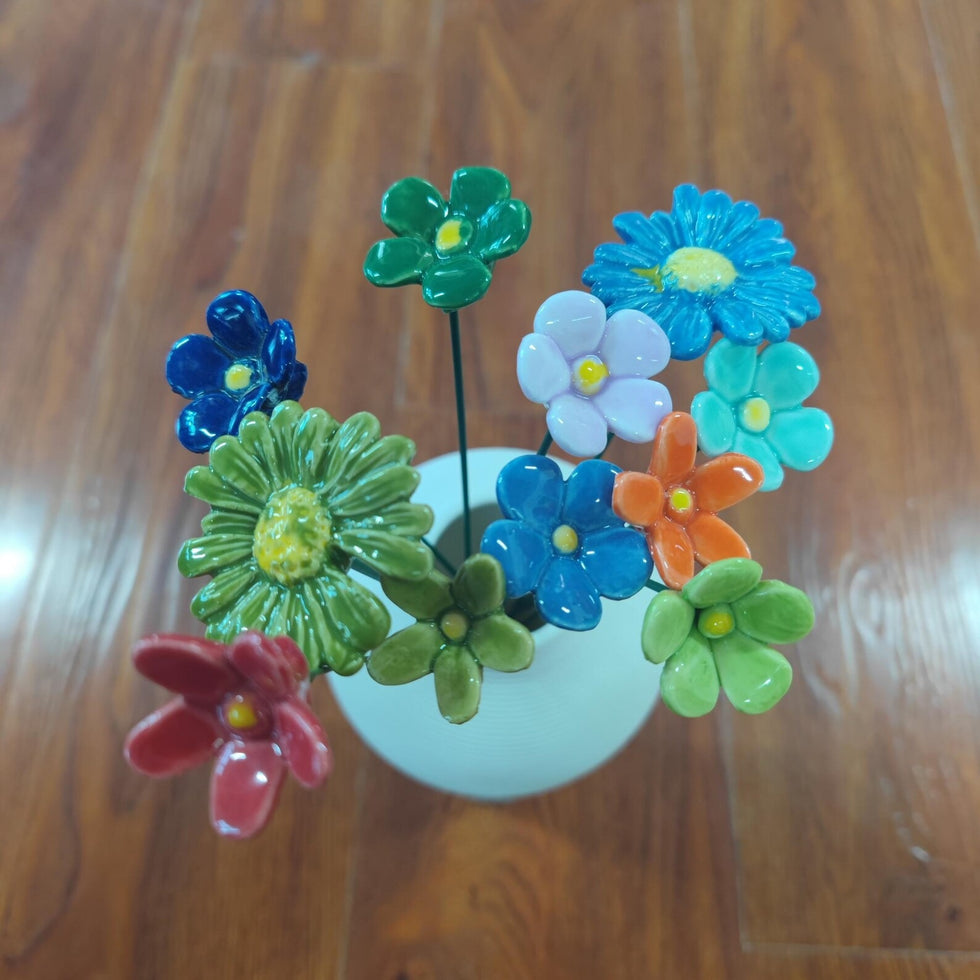 Handgemachte Keramikblume