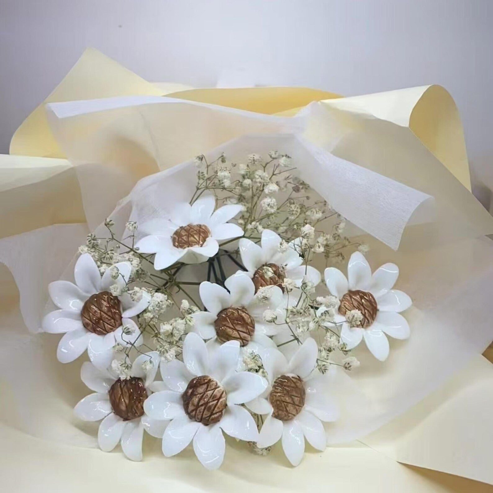 Handgemachte Keramikblume Sonnenblume