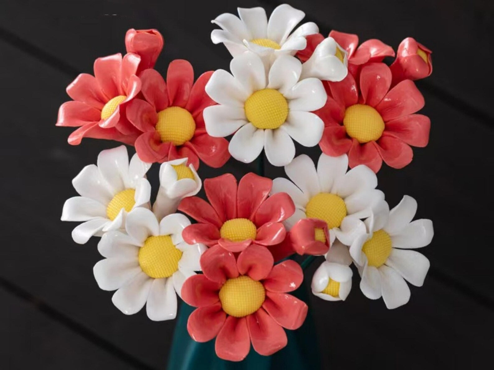 Handgemachter Keramik-Blumenstrauß Gänseblümchen & Calla
