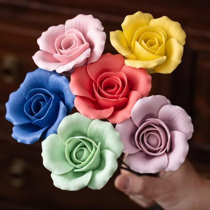 Handgemachter Keramik-Blumenstrauß Rose