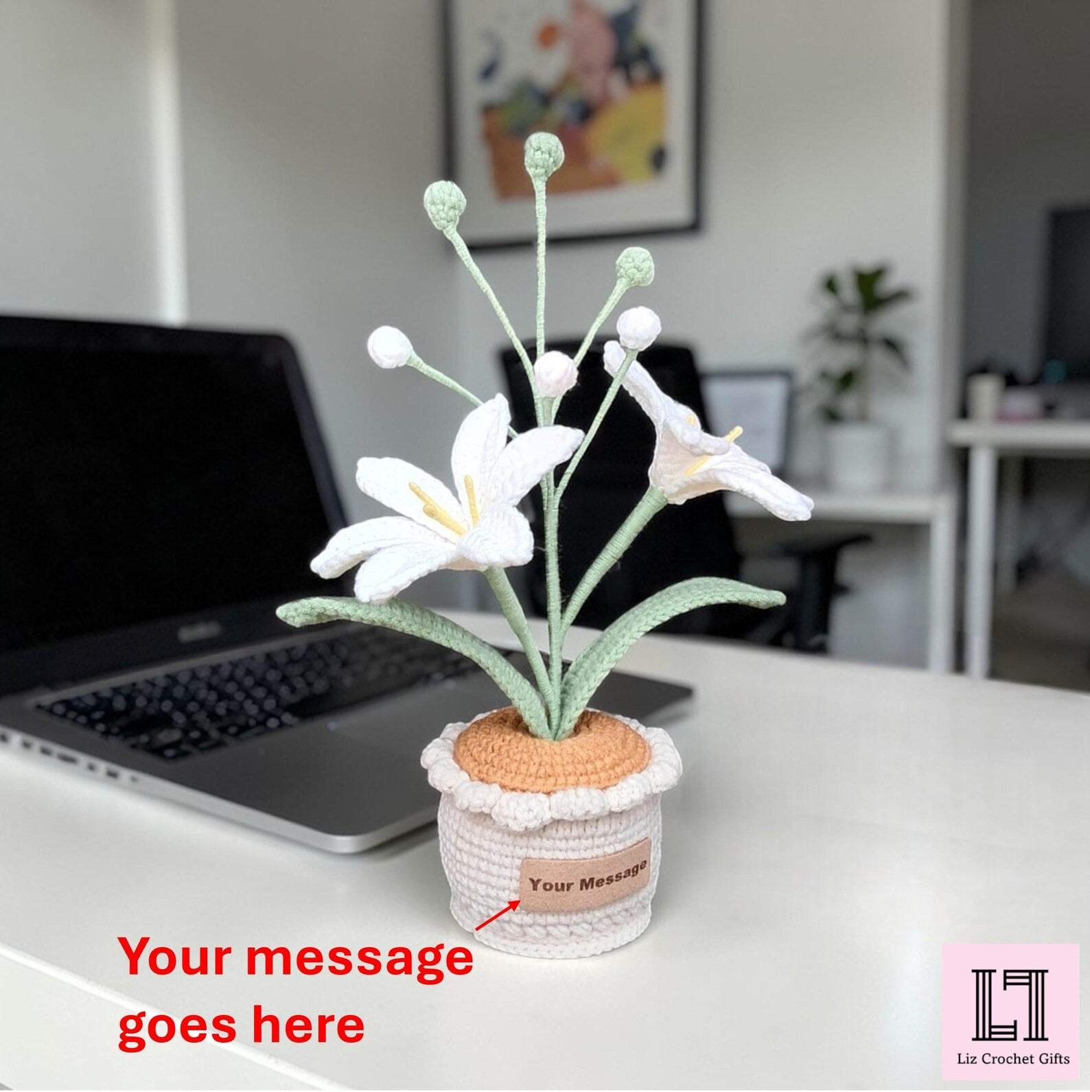 Personalisierte gehäkelte Blume im Topf mit Anhänger