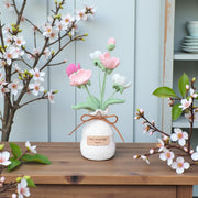 Personalisierte gehäkelte Blume in Garnvase Jasmin mit Anhänger