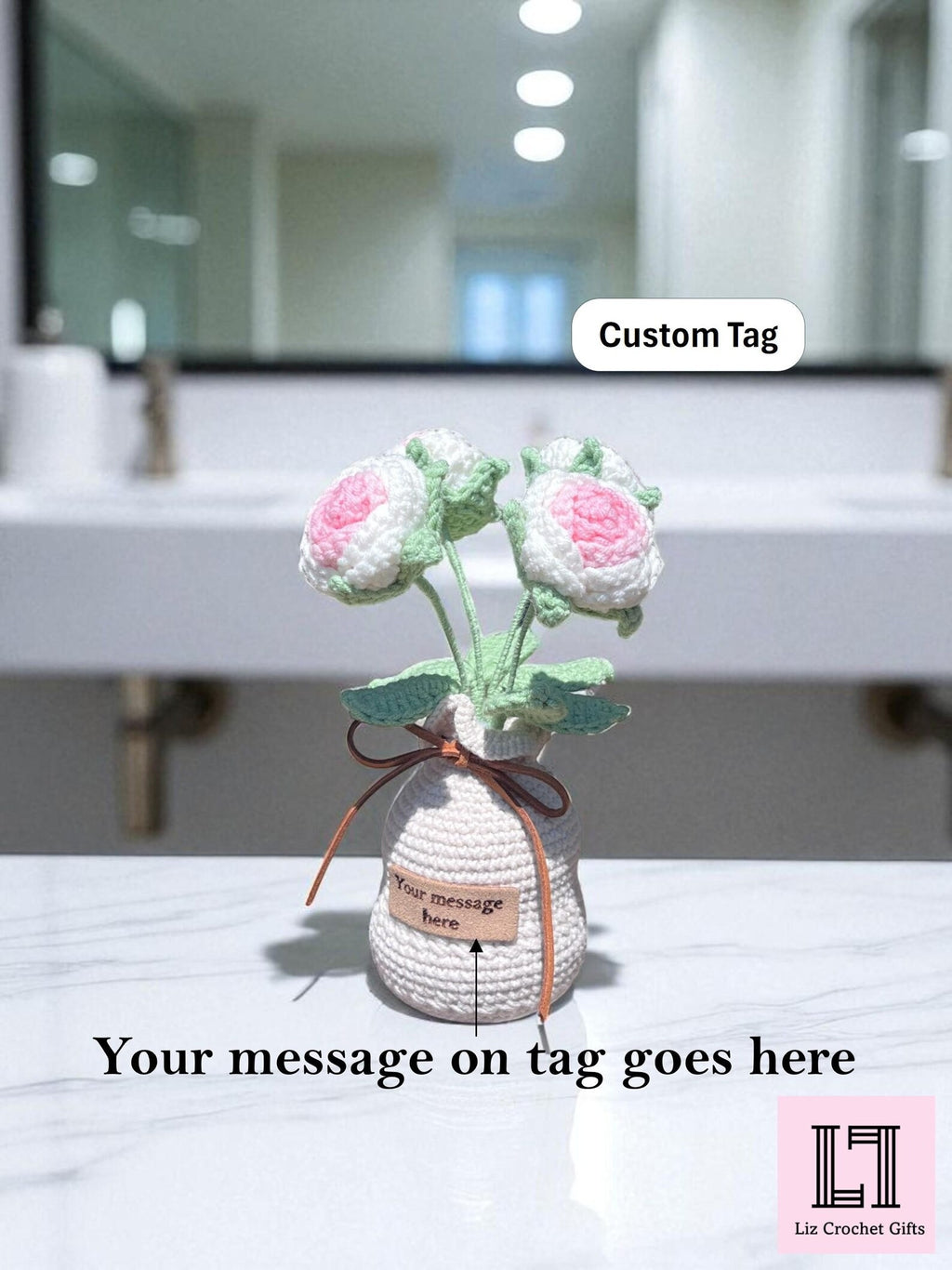Personalisierter gehäkelter Blumenstrauß Rose mit Anhänger