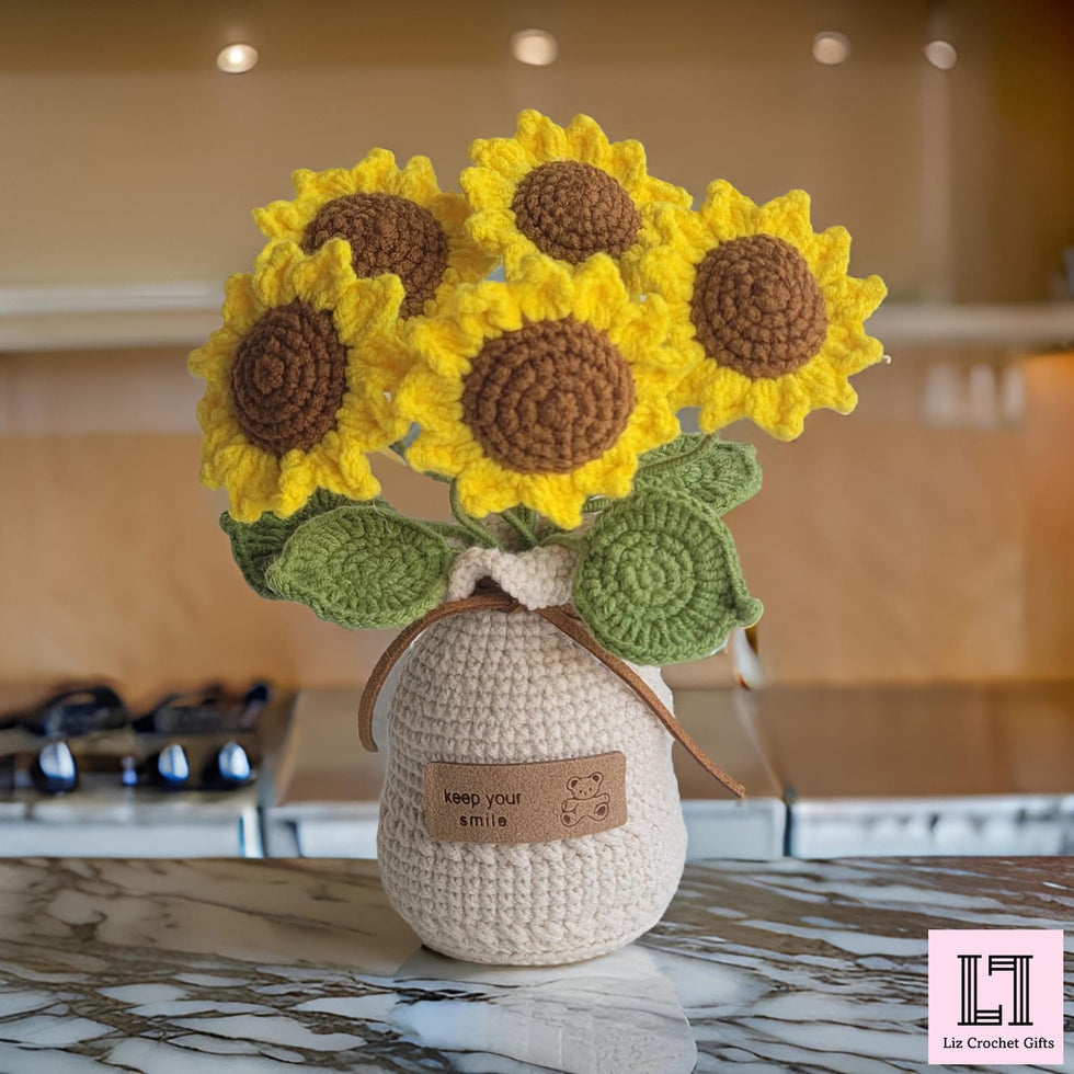 Personalisierter gehäkelter Blumenstrauß Sonnenblume mit Anhänger