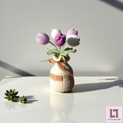 Personalisierter gehäkelter Blumenstrauß Tulpe mit Anhänger